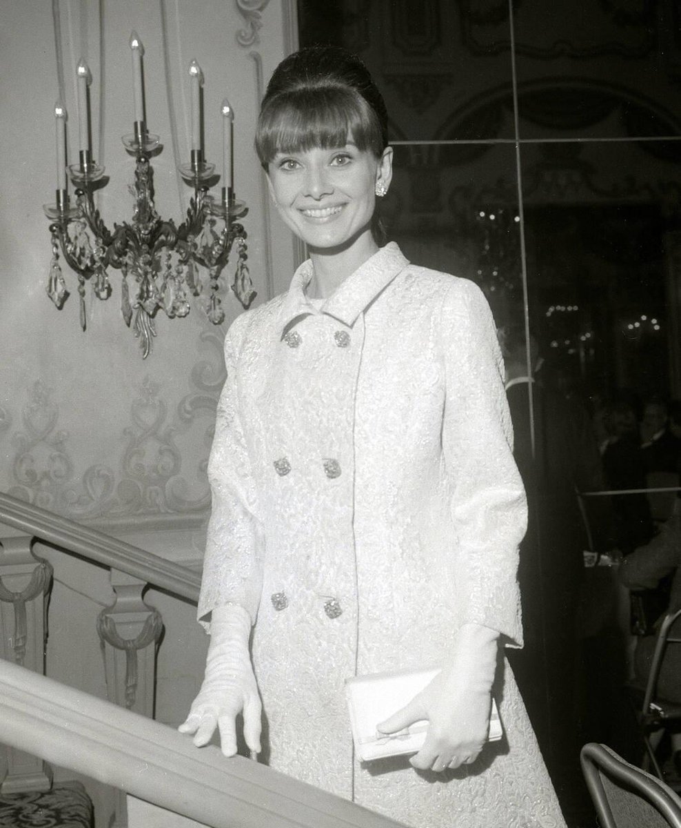 SoAudreyHepburn's tweet photo. Audrey Hepburn photographed in the Crystal Room of the Sherry-Netherland Hotel, Manhattan, during a press reception for My Fair Lady, 1964 https://t.co/sHoDCsryX8