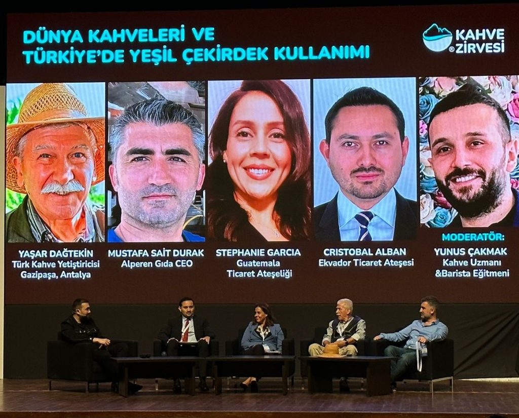 Bu yıl ikincisi düzenlenen Kahve Zirvesi 2023’te benim moderatörlüğümde gerçekleşen çok değerli bir söyleşi yaptık. Değerli konuklarım eşliğinde kahve sektörünün Türkiye ve dünya ölçeğindeki durumuna ayna tutmaya çalıştık.
Keyifle izlemeniz dileğiyle…
yunuscakmak.com/kahve-zirvesi-…