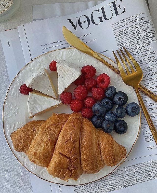 chanelkake's tweet photo. breakfast ♡ https://t.co/h81O5adw3p