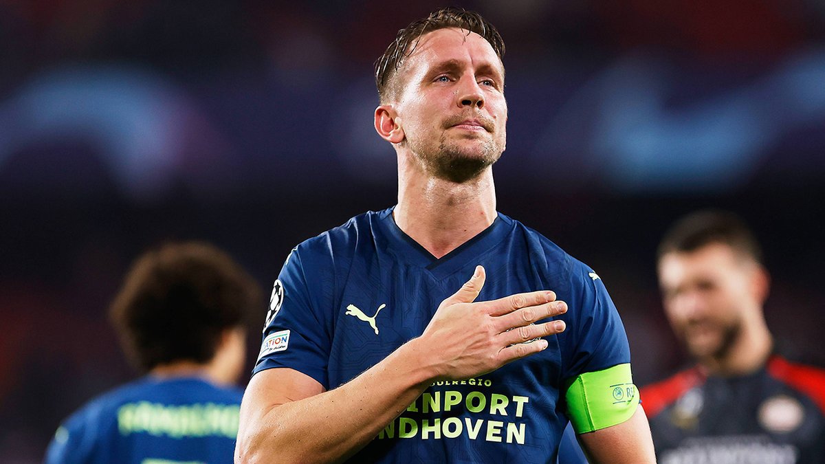 PSV-selectie hielp nabestaanden Thijs Slegers financieel uit de brand: "We lossen dit met elkaar op"
vandaaginside.nl/nieuws/psv-sel…
#vandaaginside