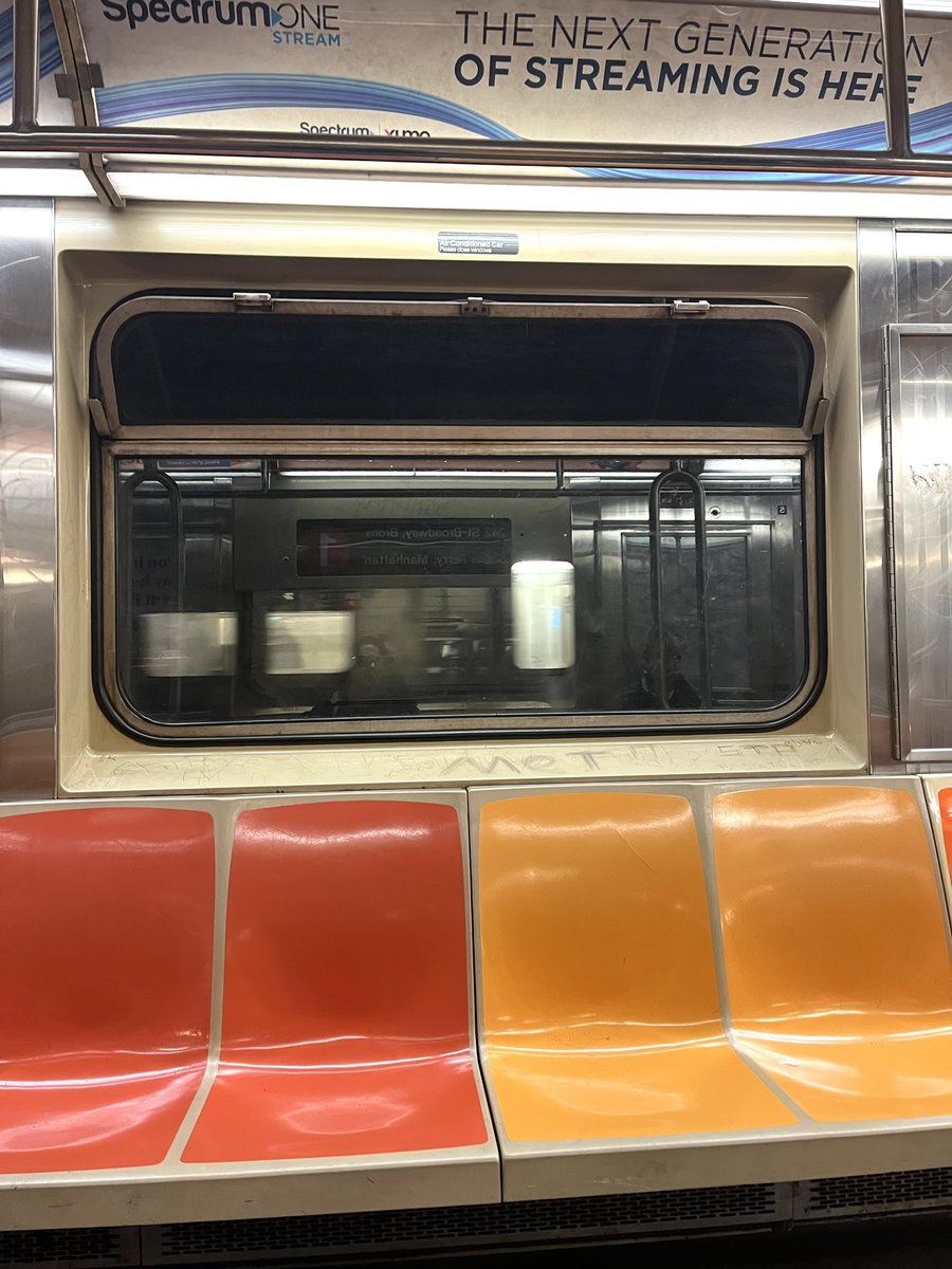 RosannaWright's tweet photo. 'Saturday Morning NYC' - RoseJW 🌹🖤🎶

#SaturdayMorning #LocalLife #HamiltonPlace #Purpose #CityCollege #SubwaySystem #1Train #Uptown #Broadway #December #Colour #Winter #Real #Solitude #Beautiful #DailyStyle #Walk #Run #Light #Gratitude #Joy #Nature #Trees #Flowers #Streets https://t.co/i8hKvTZR3t