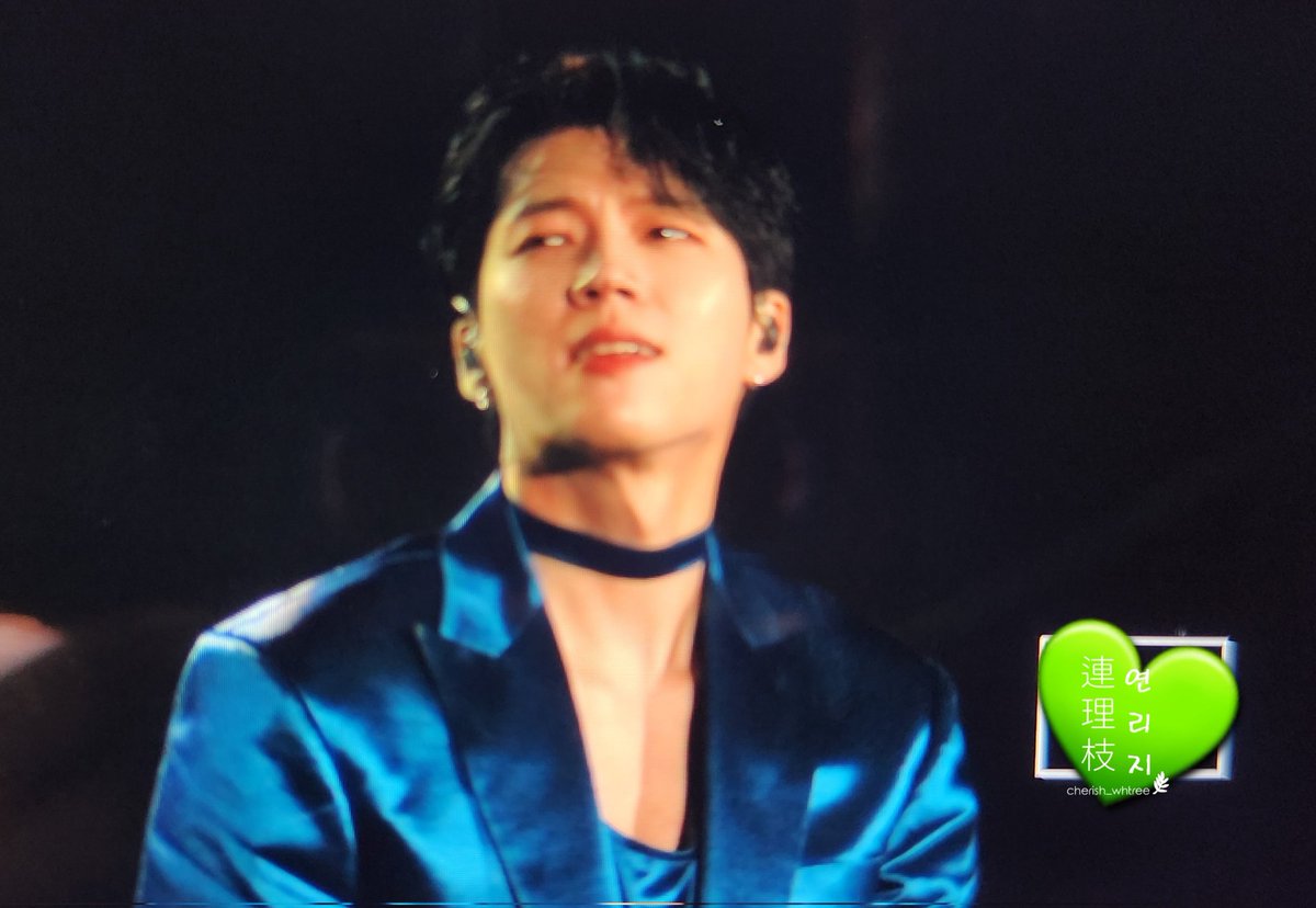 cherish_whtree's tweet photo. 231230 식목일3 콘서트 프리뷰
효나...널 진짜 어떡하면 좋으니...ㅠㅠㅠㅜ

#우현 #남우현 #인피니트 https://t.co/mqZXeuVzOM
