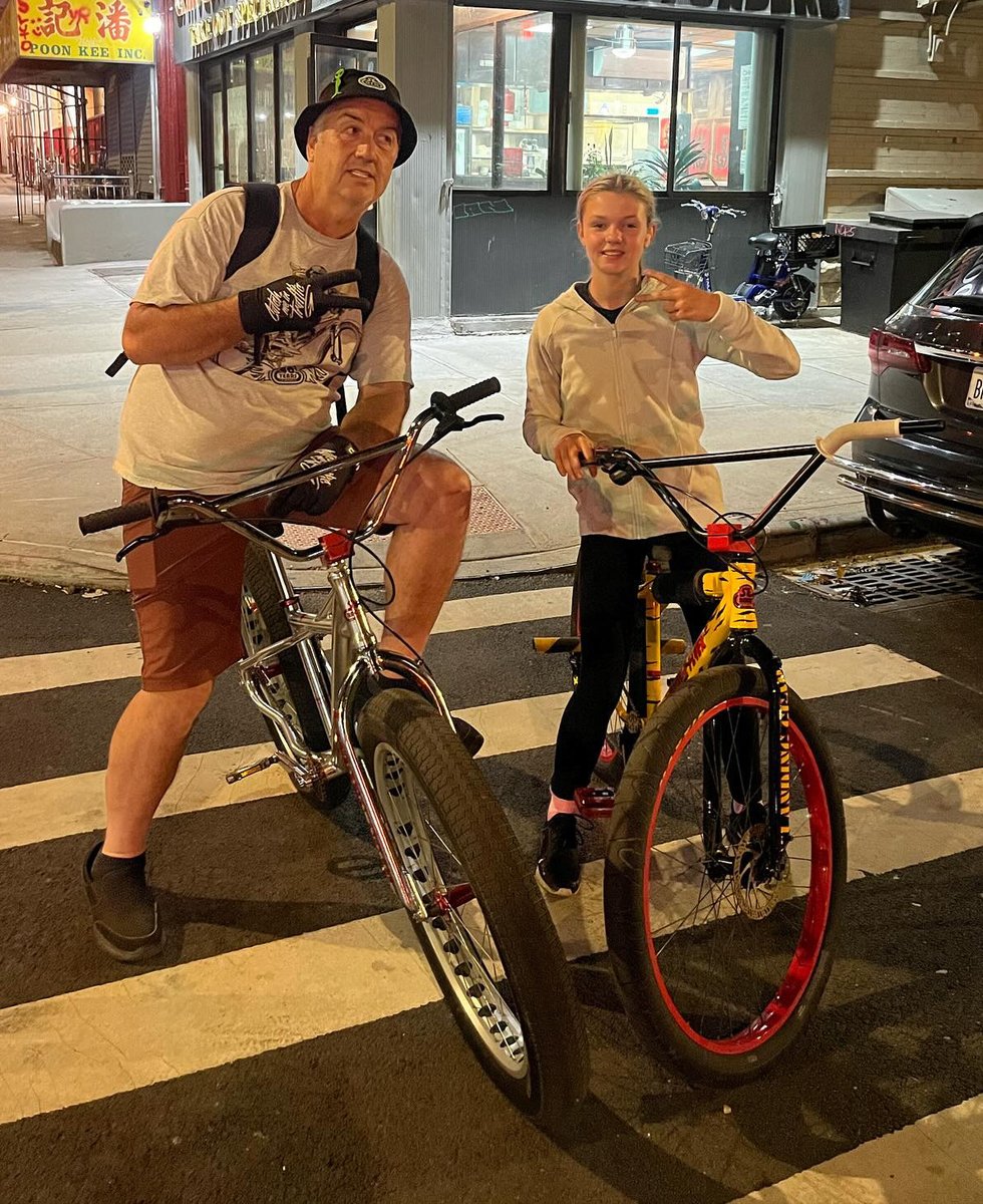 sebikes's tweet photo. Here's a great reminder for you. #sebikeslife is for EVERYONE. Just ask @bashh1423 and @oneway_erisa. No matter who you are, get on a bike and go have some fun! That's what's up! #sebikes #fatquad #savageflyer #bikelife https://t.co/zt2l5Eoq49