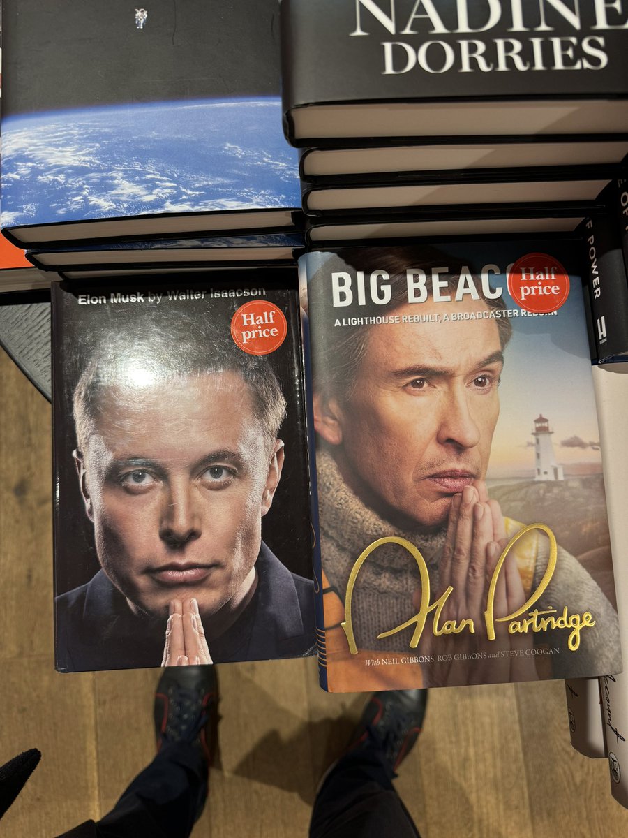 SylarMagic's tweet photo. @waterstones is funny https://t.co/TKr0lpfmbW