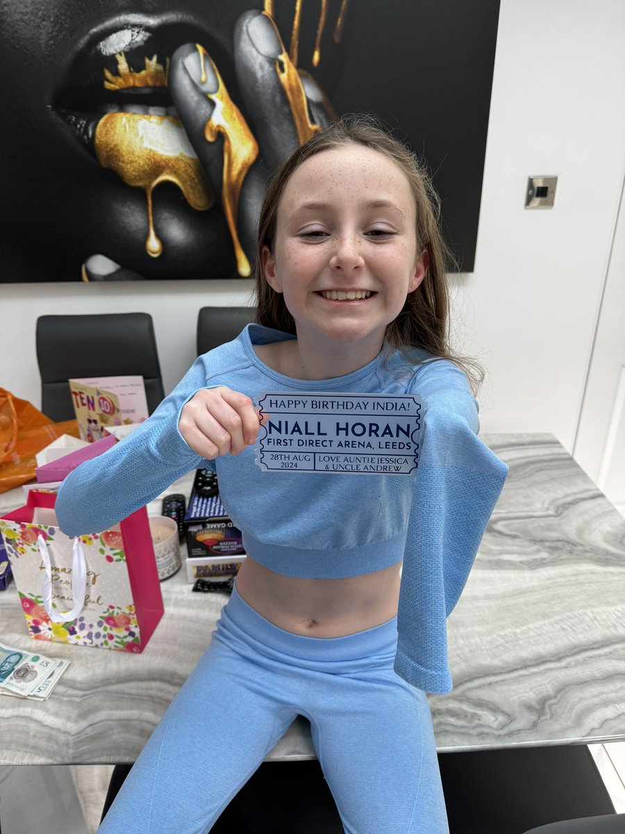 My 10 year old niece loves her birthday present from me! She’s excited <a href="/NiallOfficial/">Niall Horan</a>🤍 #BirthdayGirl