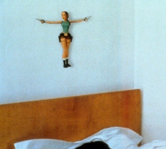 playstation 2 ad featuring lara croft, 2000