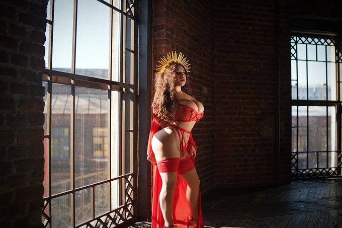 One of my favorite photos, what do you think of it? Rate it from 1 to 10?? https://t.co/UkRdixQ2Jw