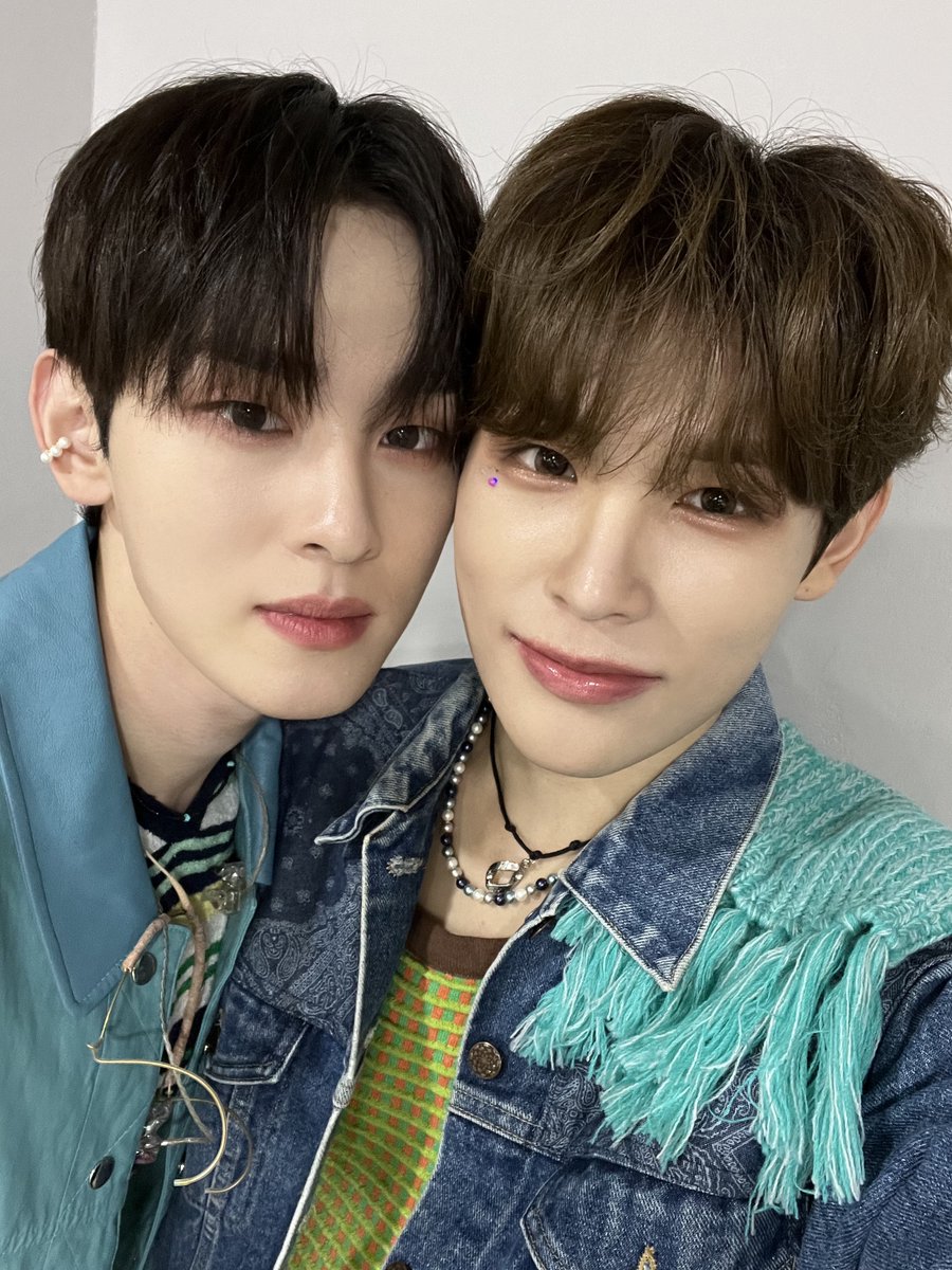[#규민🐶] 

올해가 벌써 하루 남았다니😵‍💫

#XODIAC #소디엑 #GYUMIN #규민 
#똑똑똑_귬이등장