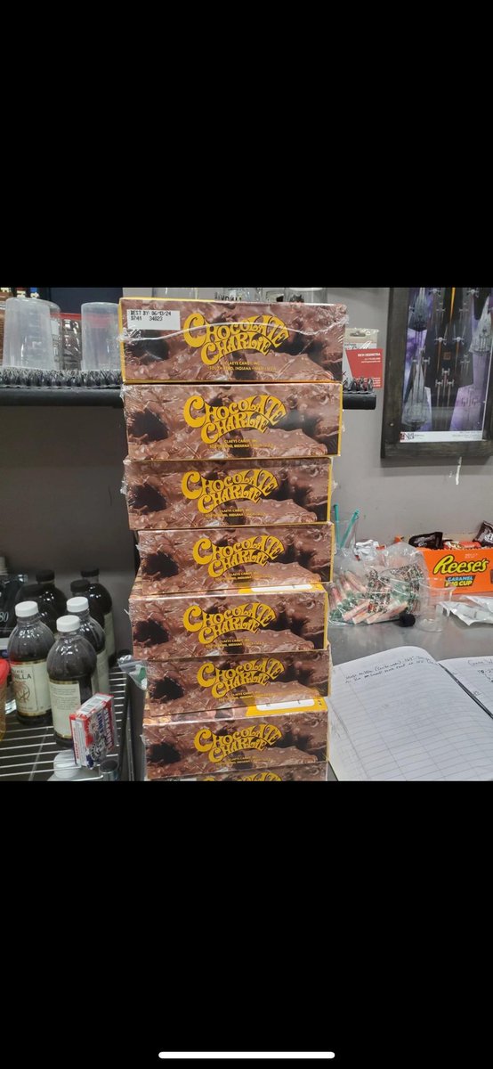 The candy man can 🍫

We are brewing up our famous Chocolate Charlie beer for this holiday weekend-stop down today to try one…or four
.
.
.
#LBC #craftbeer #beer #NYE2024 #wonka