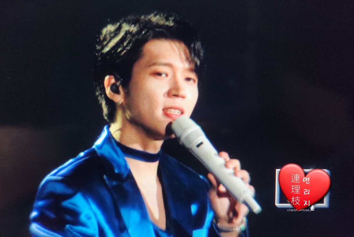 cherish_whtree's tweet photo. 231230 식목일3 콘서트 프리뷰
초커 그런거 위험해. 내 심장 지켜

#우현 #남우현 #인피니트 #식목일3 https://t.co/lXxNdDq2PO
