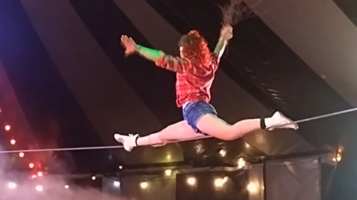ambutran's tweet image. Including today, there are just six shows left at this season's Tumble Circus winter circus at Writer's Square, Belfast. Don't miss out.