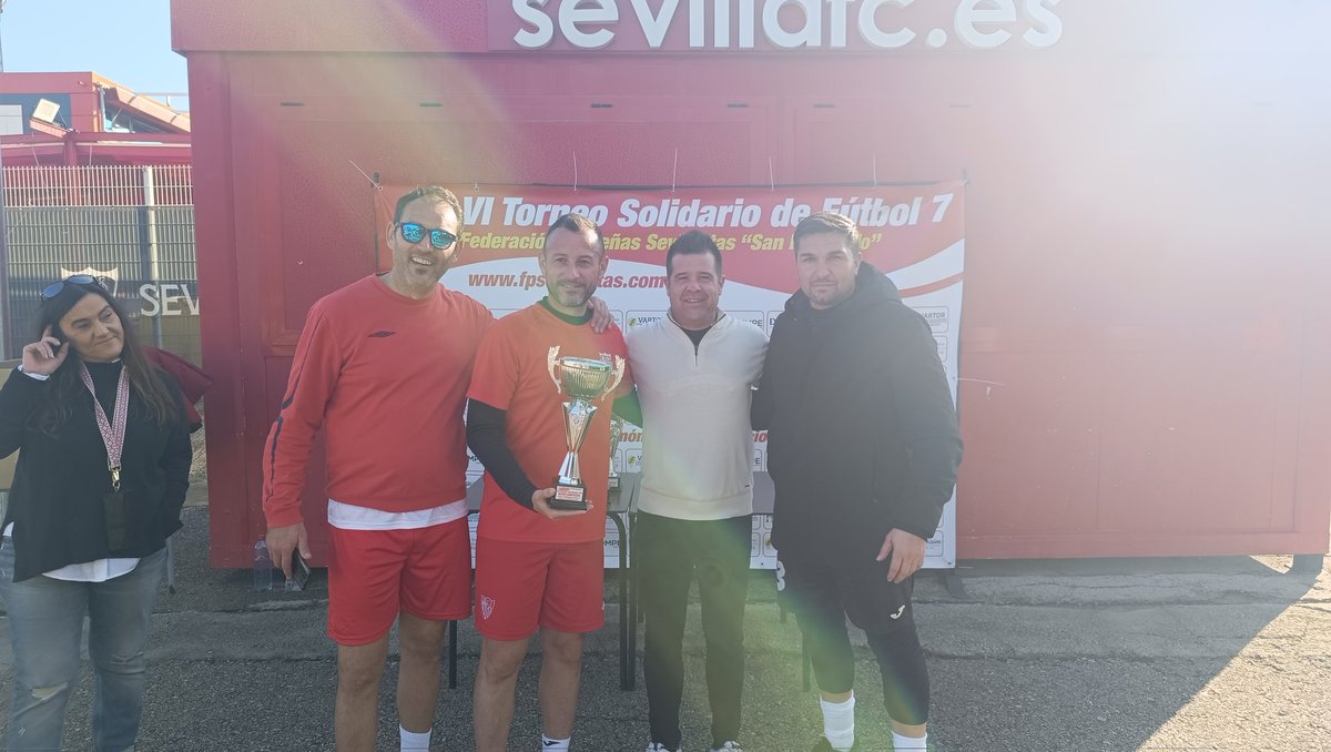 fpsevillistas's tweet image. Entrega de trofeos a los más veteranos!!!
Campeón-PS DE Almería
Subcampeón-PS Dos Hermanas
Terceros-PS Bormujos.
Enhorabuena !!!!
@fpsevillistas
@AAlompe
@CEI_Tartessos
@decoclaim
@NuevoTrofeo
#Vartor #Andaluzadefontaneria