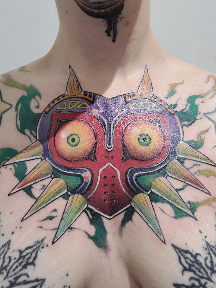 Mss_grn's tweet photo. Et voilà le travail ! Il manque encore un peu de blanc mais ce sera fait en Février lors d'une session retouche 😁
#MajorasMask #TheLegendOfZelda #TLOZ #MM #Majora #Tattoo #Tatou #Tatouage https://t.co/ncwfUMcuba