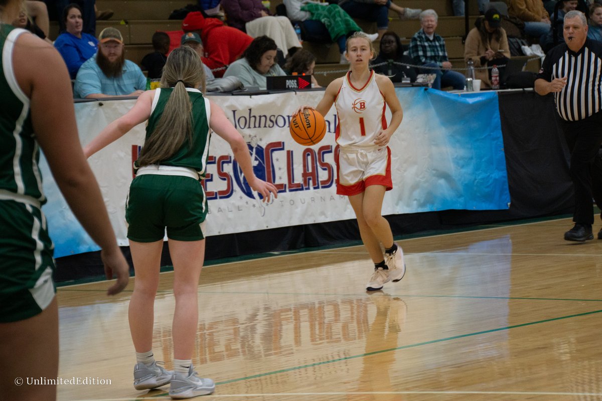 EditionTraining's tweet photo. Day 4 in Flics: @dbhs_girlsbball vs North Greene

A tough battle between the two local teams! Haley Bailey,  @ellahead20, Mercy Buchanan, and @HannahMiller_35 led the charge for @NGHS_Huskies in the win! @KyleighBacon and @JaydenRiddle05 were tough down the stretch for Boone. https://t.co/M7uU8TvUBQ