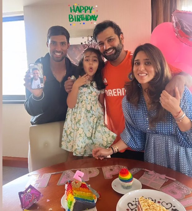 MIPaltanFamily's tweet photo. Birthday celebration of Rohit Sharma Daughter Samaira #HBDPrincessSammy https://t.co/17shZRP0YH