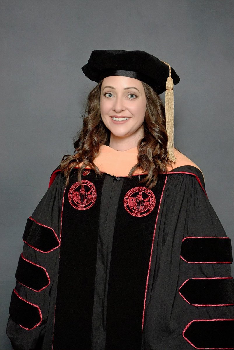 Kats820's tweet photo. I’ve been MIA because I was graduating with my doctorate from The University of Alabama 🥹😬 #RollTide https://t.co/cLbcv86UmW