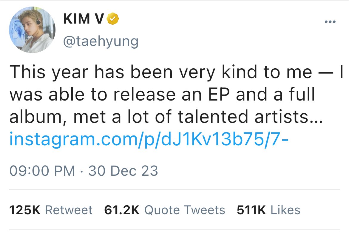 sinkukv's tweet photo. Instagram notification: taehyung shared a post.

(doc jeon and kim v, 2023 🫶) https://t.co/5rfCdYeU0g