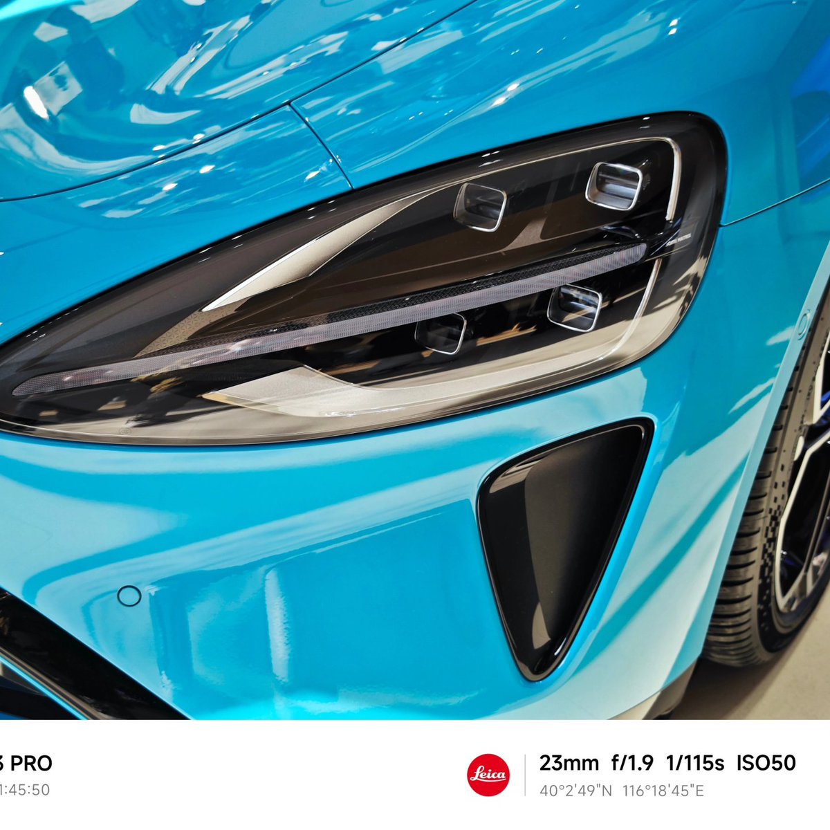 TheSheikhWasim's tweet photo. Chinese smartphone giant @xiaomi.global has revealed its first electric car, a sharp-looking sedan called the #SU7. No copyright ©️, DM to remove promotional images
.
.
.
#XiaomiSU7 #XiaomiSU7Max #XiaomiHyperOS #XiaomiEVTechnologyLaunch #xiaomi #TTF #TheTechnicalFist https://t.co/P79EYsxcY3