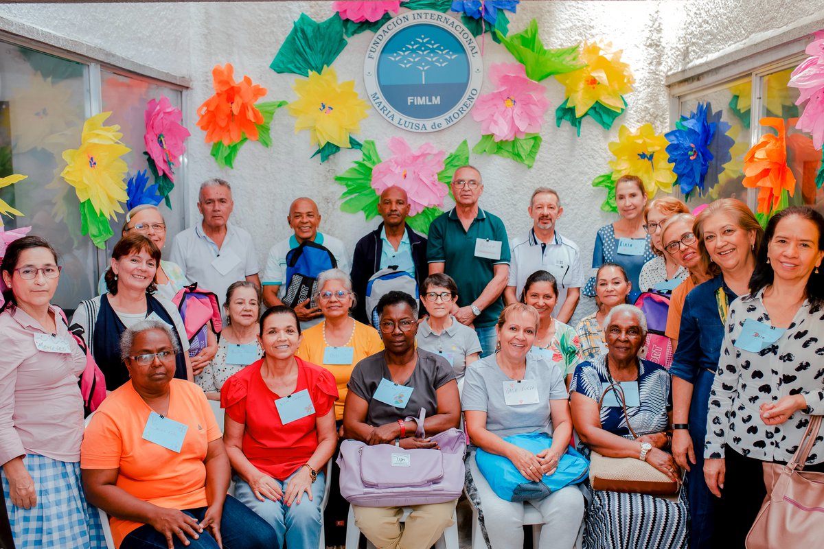 FIMLM's tweet photo. En el 2023 se realizó el Proyecto #BienestarParaLaPersonaMayor en #Medellín • Antioquia 🇨🇴, el cual busca que los adultos mayores fortalezcan su proyecto de vida basado en valores por medio de diferentes actividades de aprendizaje y recreación. 

⭐ Más: https://t.co/kyAmgIOCXV https://t.co/OVb0Hz2tCv