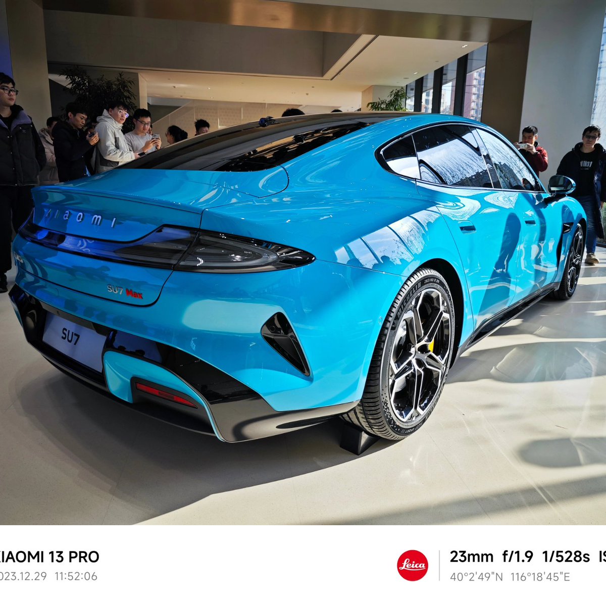TheSheikhWasim's tweet photo. Chinese smartphone giant @xiaomi.global has revealed its first electric car, a sharp-looking sedan called the #SU7. No copyright ©️, DM to remove promotional images
.
.
.
#XiaomiSU7 #XiaomiSU7Max #XiaomiHyperOS #XiaomiEVTechnologyLaunch #xiaomi #TTF #TheTechnicalFist https://t.co/P79EYsxcY3