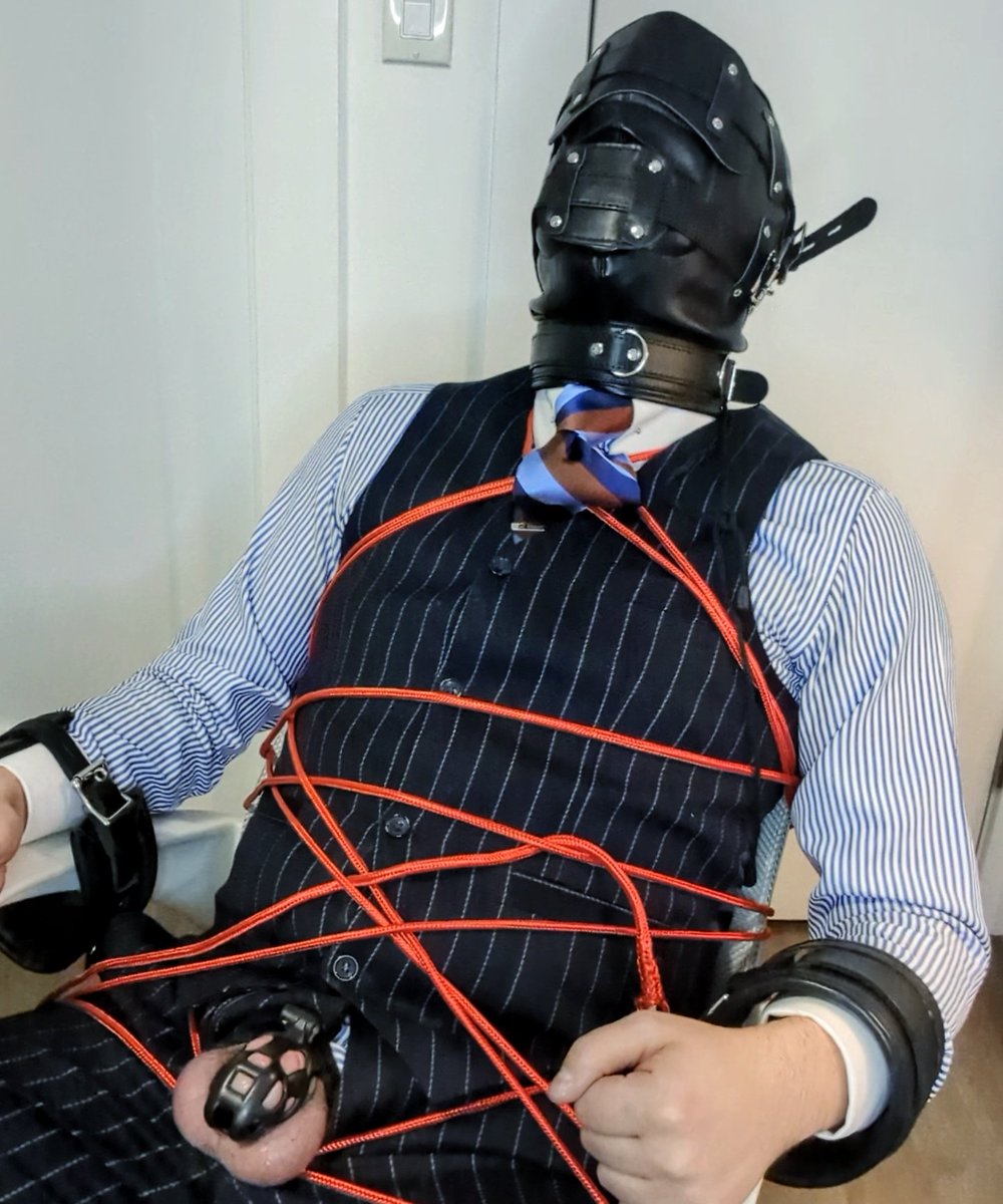 ExecutiveSlave's tweet photo. All tied up... https://t.co/LKd0RVJI5r