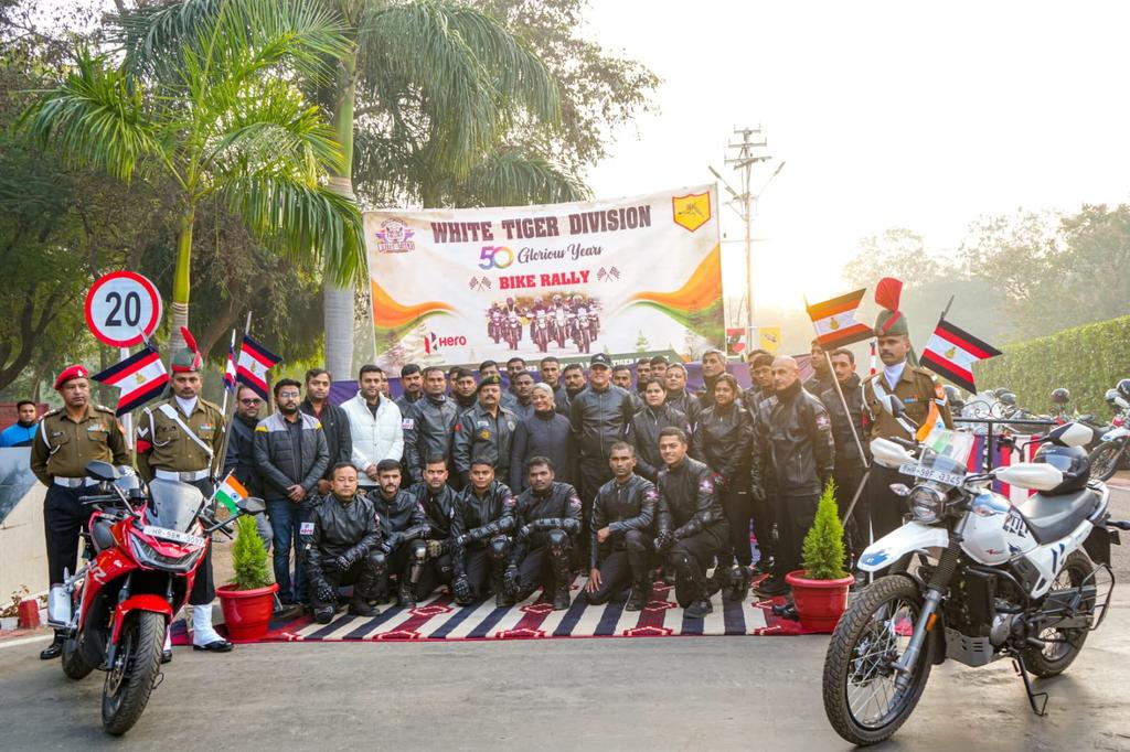 #AgnipathScheme
Celebrating 50 years of the #WhiteTigerDivision, 30 brave riders of the #IndianArmy covered 700 KM from Jhansi to Khajuraho, Panna & Chitrakut connecting with #veterans & #Veernaris 

#HeroWithHeroes 
#JubileeCelebration