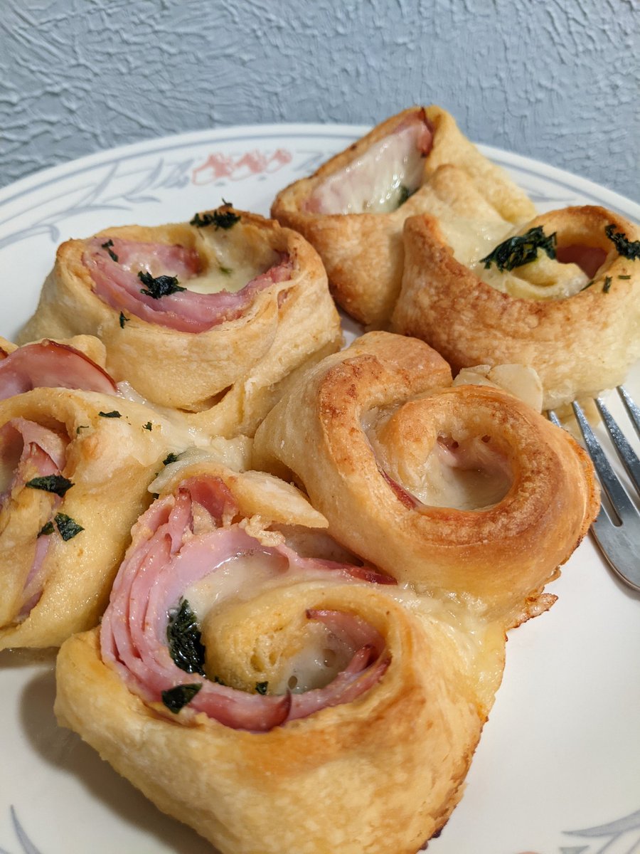 Chestnuts Roasting On An Open Phil @msico.bsky tweet media