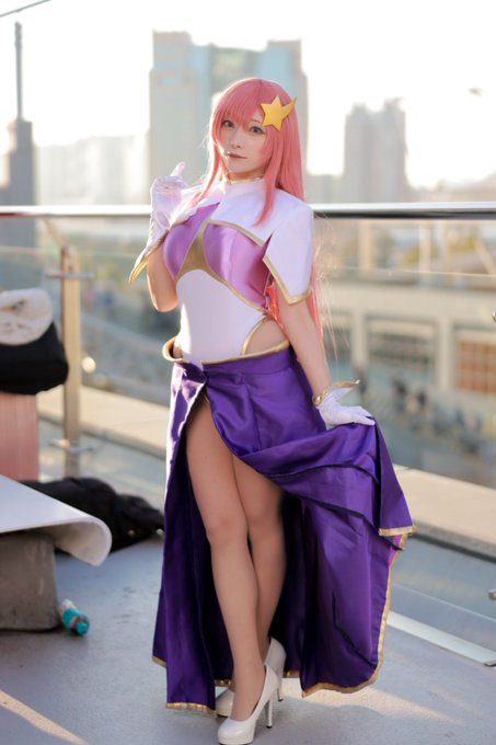 Twitterのコスプレ画像22