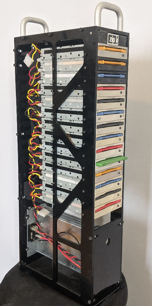 <a href="/Gammitin/">Gammitin (Ben) 💾</a> You're plugging them into IDE on a motherboard? External IDE adapters are generally useless; I had to build my own. The drives themselves are pretty bulletproof.

Here's mine: