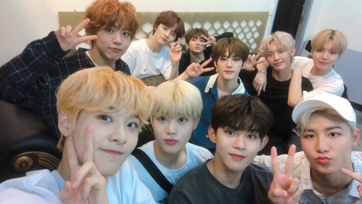cosmohyuck's tweet photo. #ThankYouTO1 tysm for all the memories in those past 3 years. i first got to know you guys following road to kingdom but i only truly fell for you this year. i'm so sad that it took me this long to properly become a fan and i wish we had more time ilysm guys farewell my loves🩷 https://t.co/hTAKO544V2