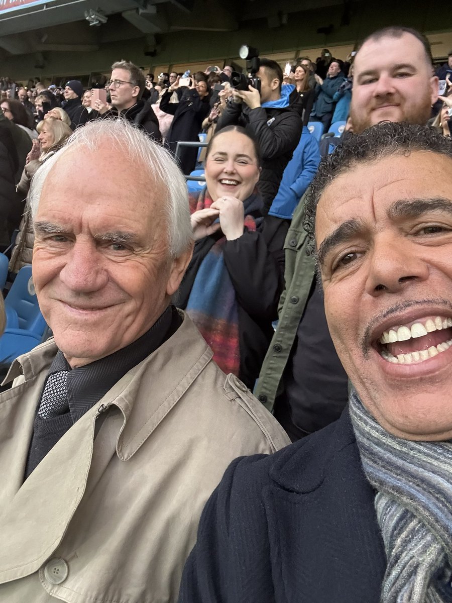 Chris Kamara tweet media