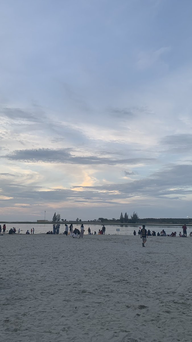 Markrian tweet media