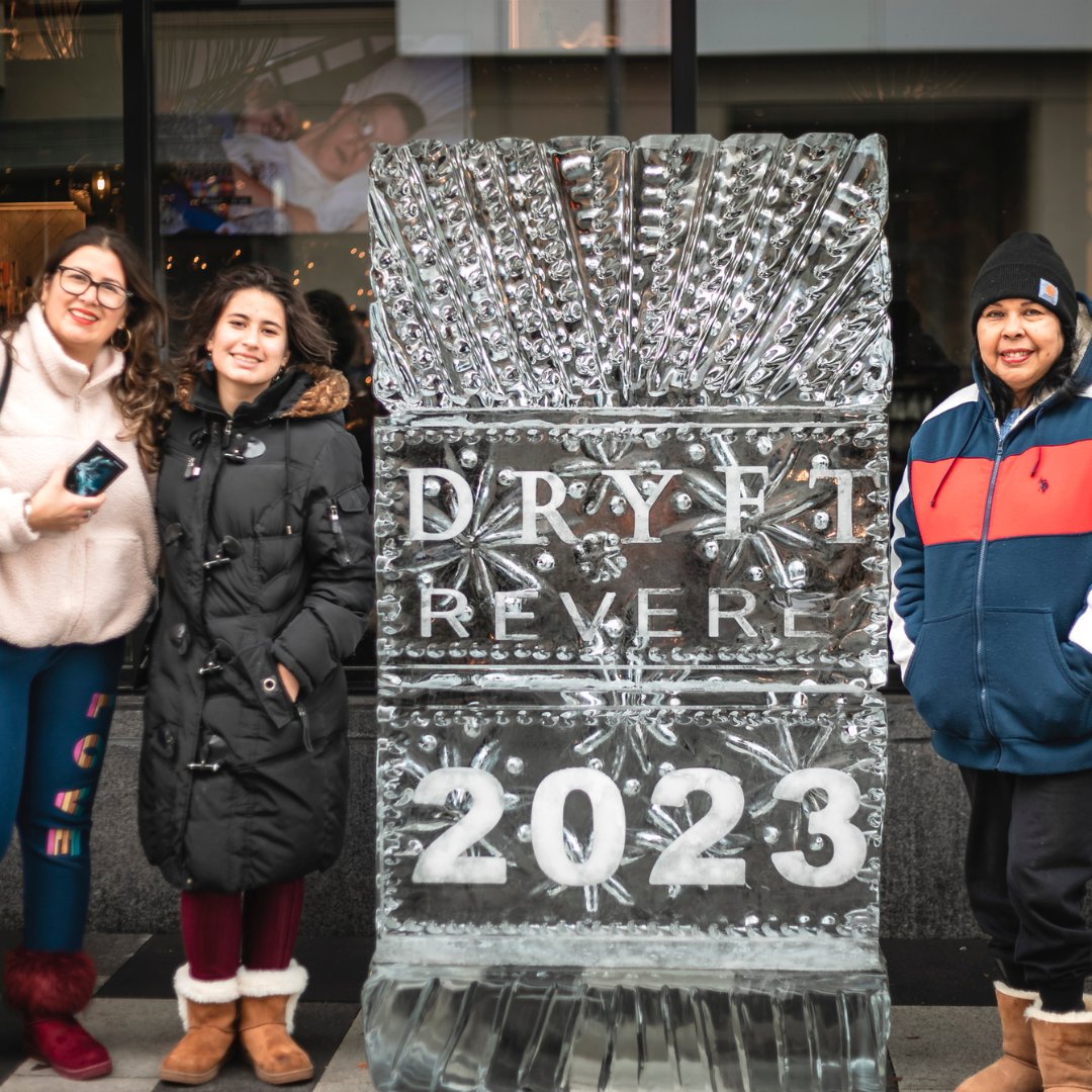 RevereBeach1896's tweet photo. Here are some of our favorite ice sculptures from last year's Sculpture Stroll! Join us TOMORROW along Revere Beach! The sculptures will be on display beginning at 10 am until they melt! ❄️🍾
#reverema #reverebeach #icesculpture #NYE #bostonthingstodo https://t.co/WOtxXvVCU0