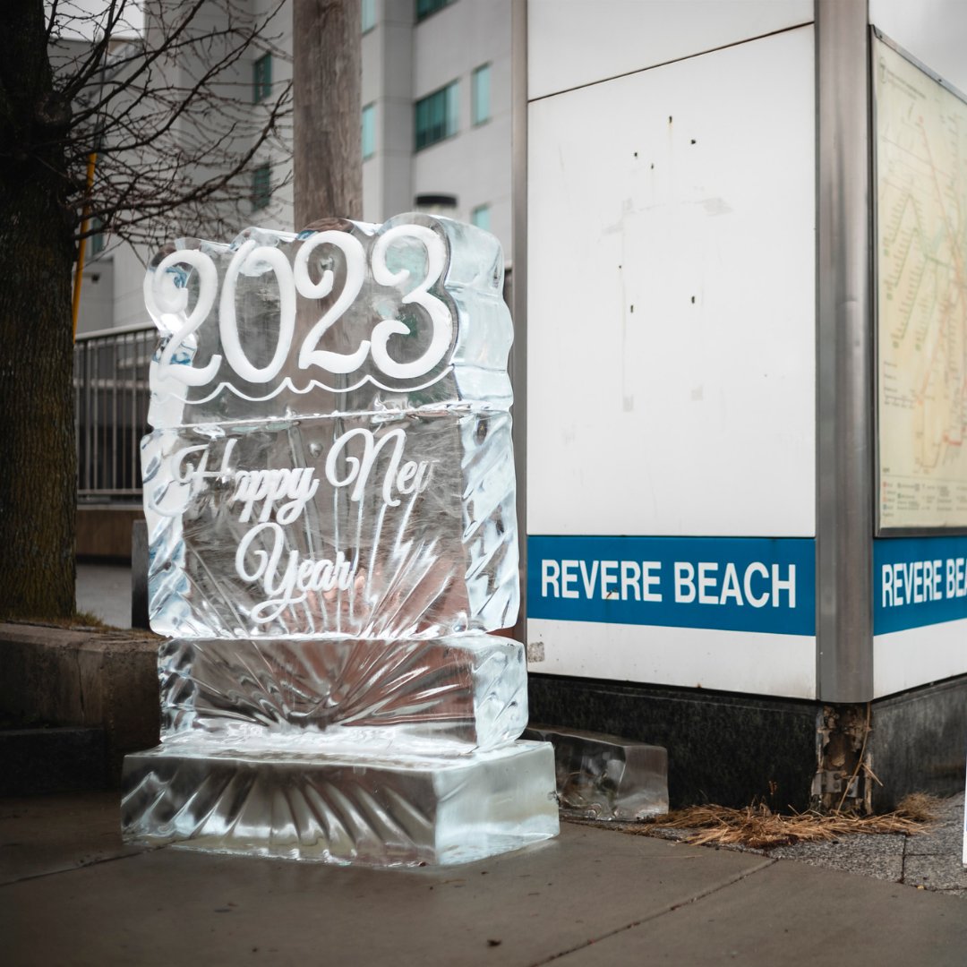 RevereBeach1896's tweet photo. Here are some of our favorite ice sculptures from last year's Sculpture Stroll! Join us TOMORROW along Revere Beach! The sculptures will be on display beginning at 10 am until they melt! ❄️🍾
#reverema #reverebeach #icesculpture #NYE #bostonthingstodo https://t.co/WOtxXvVCU0