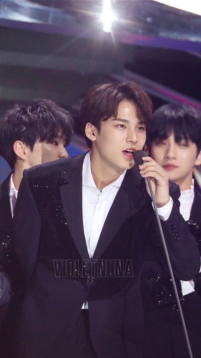 <a href="/MiguArchive/">모두가 좋아하는 강아지, 김민규. 🐶</a> ─ Silahkan dinikmati persembahan dari CT dan menunggu mereka selesai mecahin password. Kami berdua pamit undur diri, selamat malam!” final Mingyu sembari membungkukkan badan bersama Haerin kemudian menuruni panggung bersama.