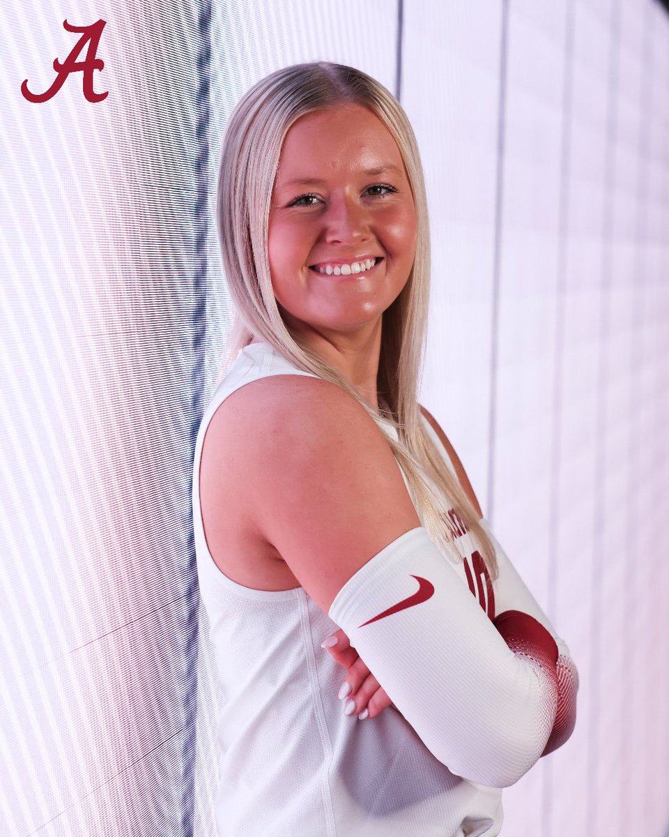 AlabamaVBall's tweet photo. Happy Birthday Malia Moore! 🥳🎂🎉

#BamaVB #RollTide https://t.co/MFBygpIrTv