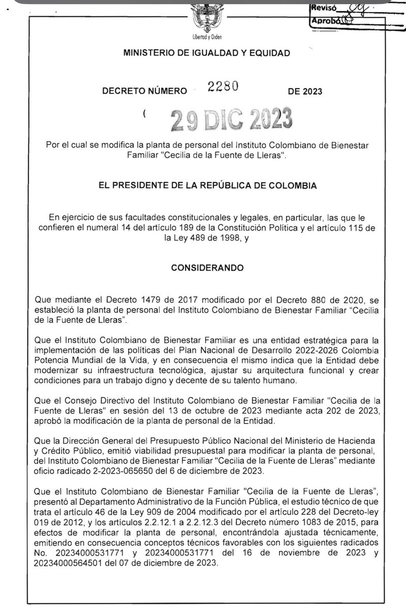 AstridCaceresC's tweet photo. Gracias @petrogustavo y @FranciaMarquezM la mejora salarial en @ICBFColombia va en la dignificación laboral a las bases de trabajadores comprometidos y a lograr el cambio que hemos soñado xa nuestros niños y niñas. Un 2024 llega con resultados históricos en la gestión compartida. https://t.co/VUXrVO8Sl6