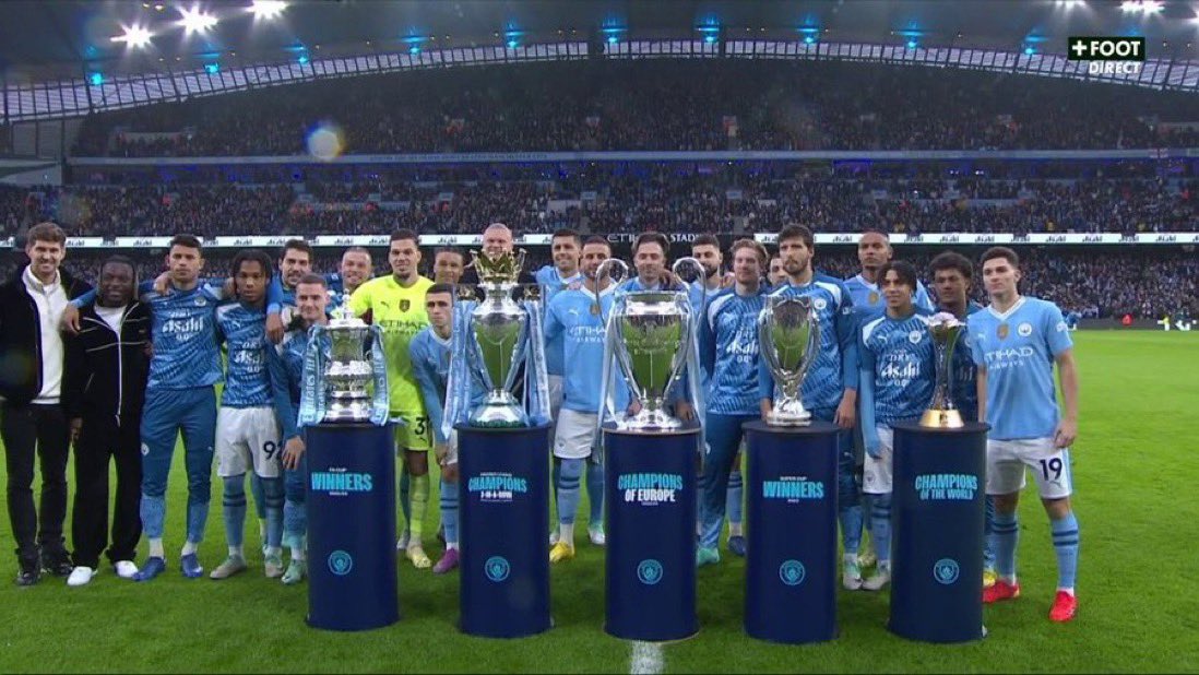 Footballogue's tweet image. C’est LA photo de l’année, Manchester City a dominé le football mondial en 2023 🤯

🏆 LDC
🏆 Premier League
🏆 FA Cup
🏆 Supercoupe UEFA
🏆 Mondial des Clubs

(@CanalplusFoot)