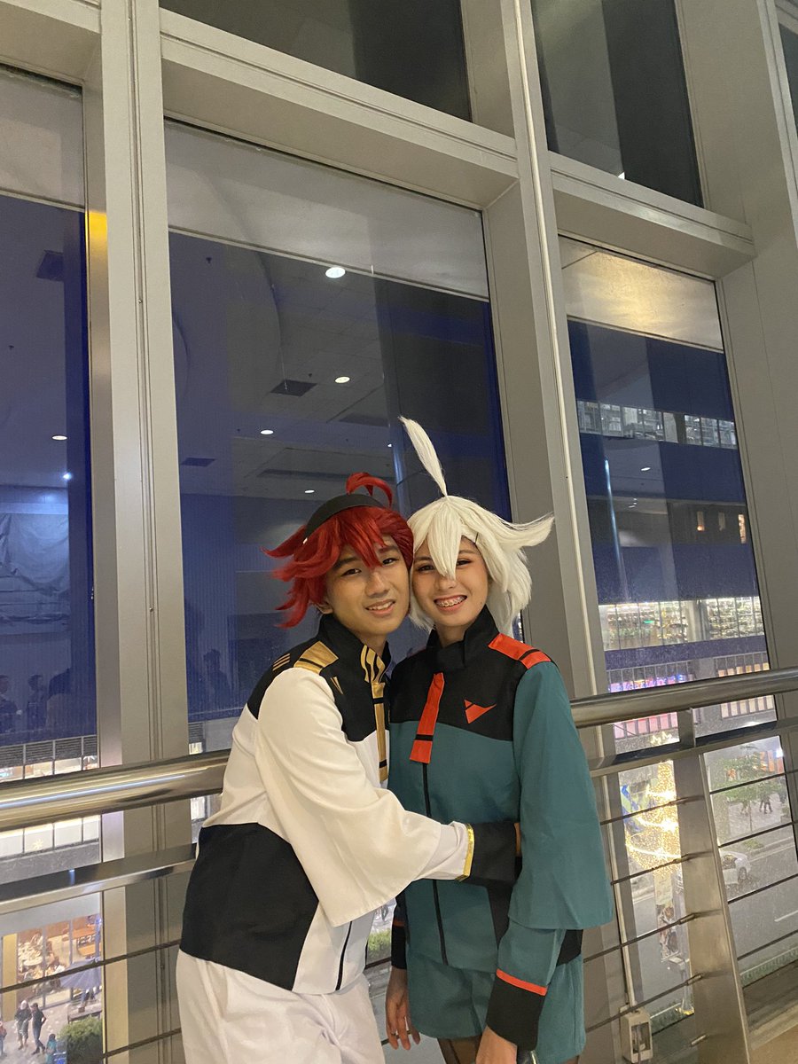 jdotxkek's tweet photo. Hi guys my gf and I cosplayed sulemio at cosmatsuri yesterday https://t.co/Y8HbVVQYQC