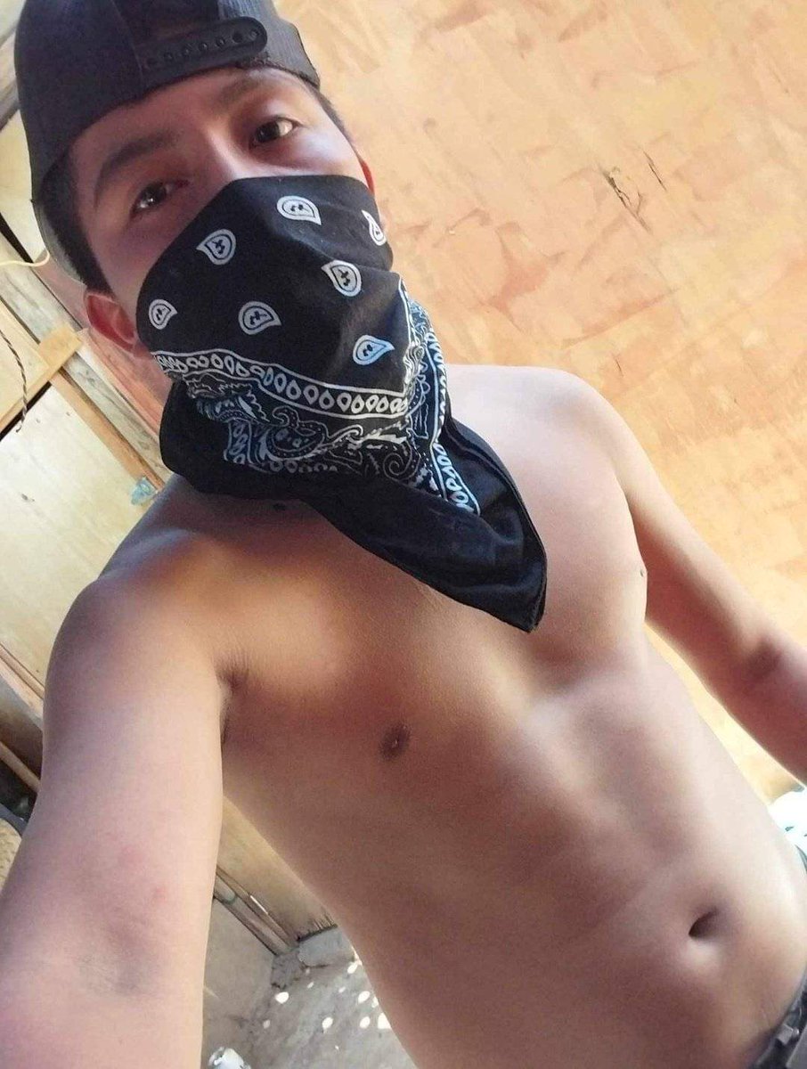 AverageNavajo's tweet photo. I don't know where he's from but.....whoa 😍😍😍 https://t.co/QvBh1Pl2TM