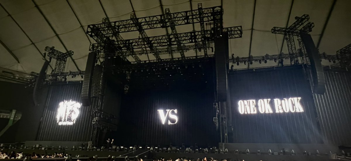 ykc_alxd's tweet photo. 23年！
ワンオク名古屋から始まり
ワンオク埼玉、オーラルの対バン、メトロ
結局ライブ納めはVSになりました
社会人になってライブの本数が激減したよ🥲
けどほんとに今年も楽しかった
一緒に行ってくれた同行者の皆さまありがとうございました🔥🔥🔥 https://t.co/wmJksyMa9N