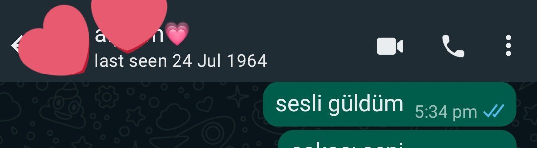 essy679's tweet photo. @WABetaInfo there's definitely a bug with my WhatsApp today. It's Saturday and it's sending my texts through as Sunday. https://t.co/2c3ijsh7ip