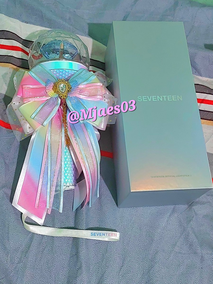 Mjaes03's tweet photo. LF | OFFICIAL CARAT BONG VER. 2 FOR RENT

- 1,200 (Rent Only) 
- Price: 3,000 (BETS Bulacan: Weverse)
- Payment upon meet up (SM Novaliches/SM North Edsa)
- RFR: Cant attend concert (Conflict Sched)

Pm me if interested.😊 https://t.co/A97BCoVEWQ