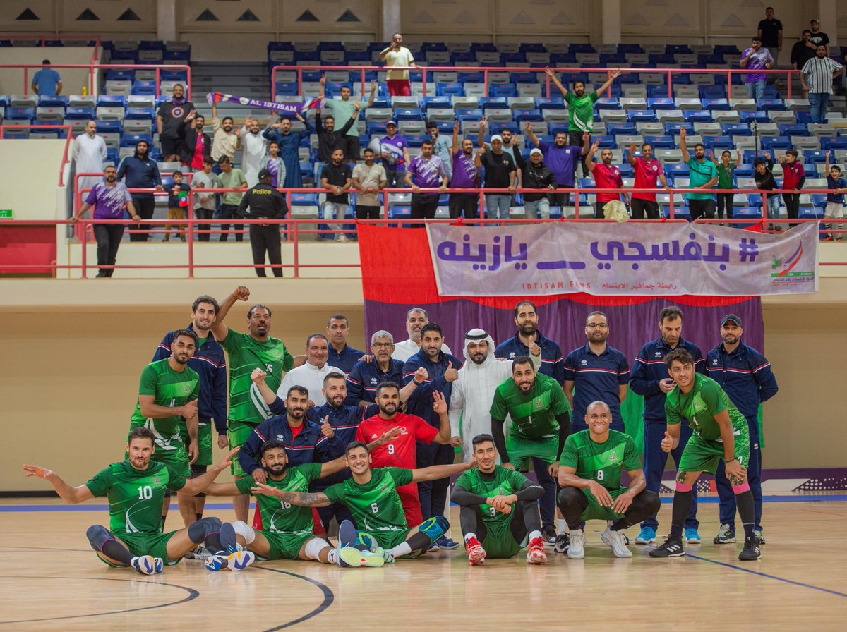 💜🥳

طائرة الابتسام تتفوق على الخليج 3-1 

مبروك الفوز 👏🏻

#الدوري_الممتاز لـ #كرة_الطائرة