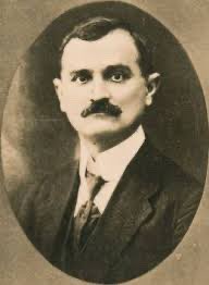 Dr Vasa Stajić, književnik i fillzof, predsednik Matice srpske, jedan od najvećih pobornika prisajedinjenja Vojvodine Srbiji 1918. godine. Već deset godina kasnije je duboko razočaran karakterom srbijanske uprave u Vojvodini i piše:

 "Nevaljalci su oni koji Vojvodinu krste