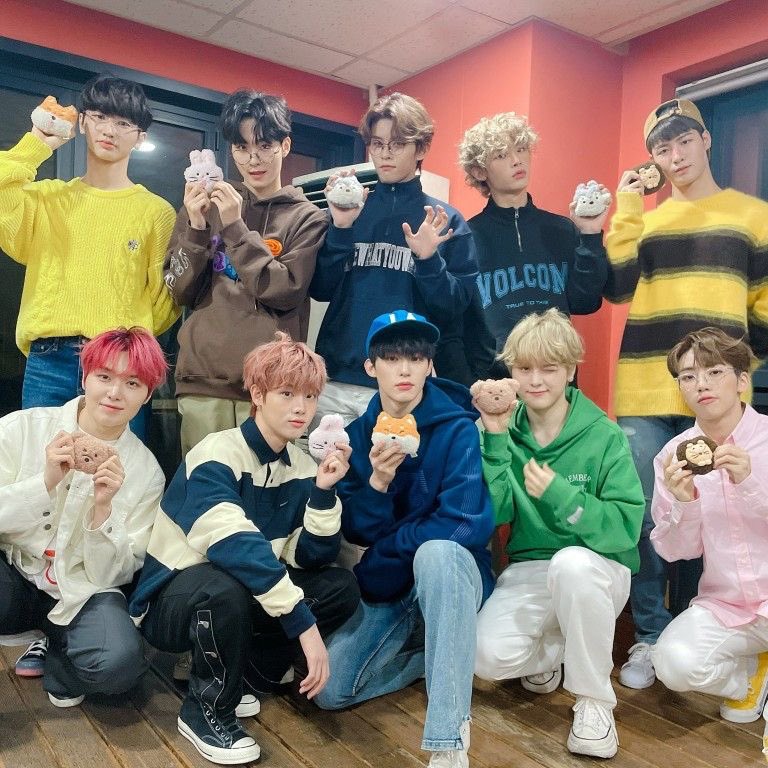 dearestomoon's tweet image. i loved and will love them till the end of time no matter the lineup &amp;lt;3 even if i knew you would disband like this, i wouldve still stanned.

my tee oh oh/tee oh one :((

in another universe you guys would still be together, right?

#ThankYouTO1