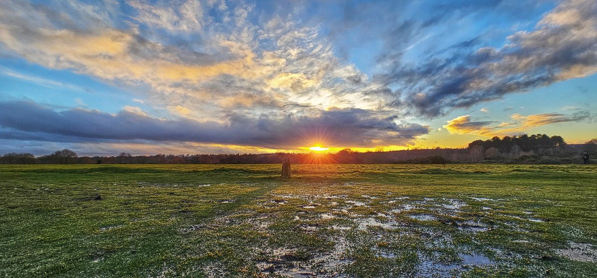 Sutton Coldfield #sunset @ITVCentral @itvweather @WeatherAisling