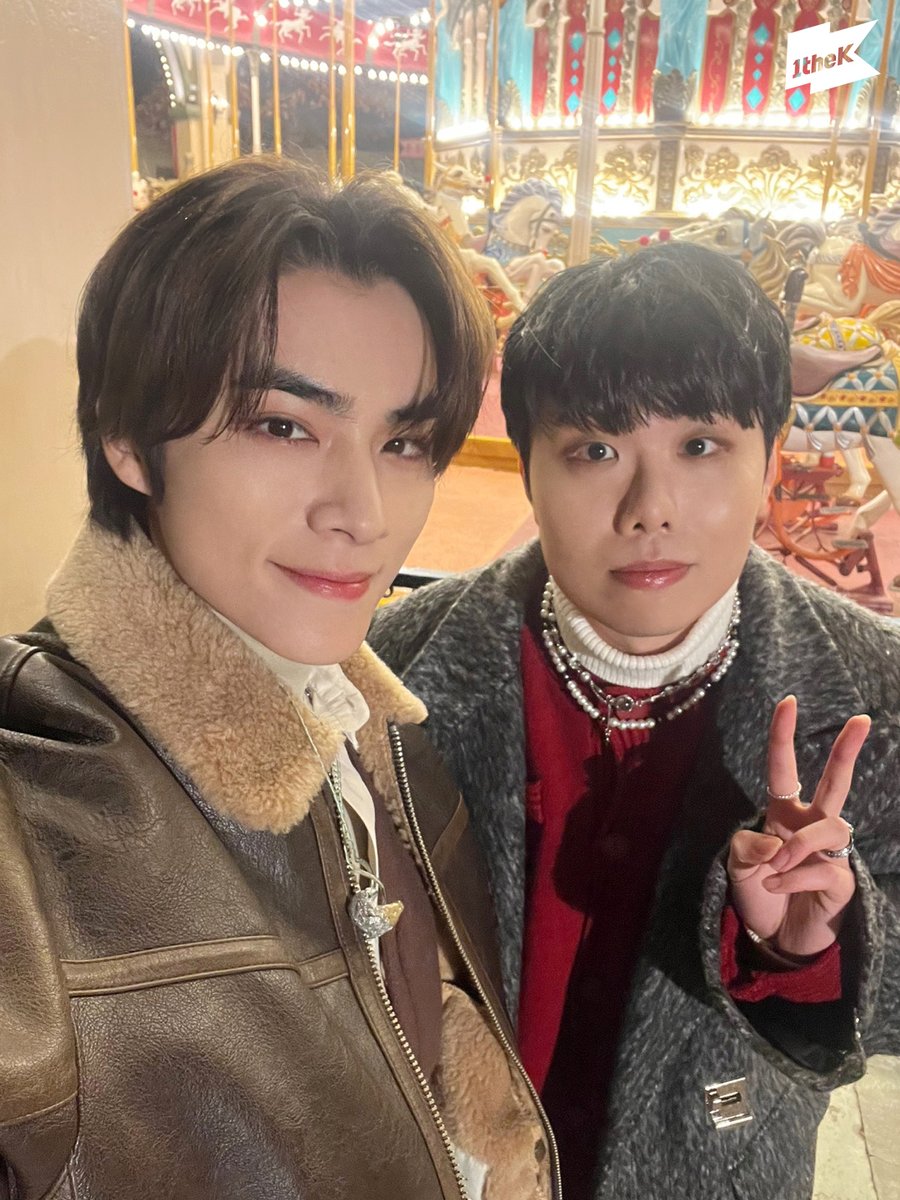 2023년 마지막 날을 행복하게 보내는 방법🍀
#임레이 와 #샤오쥔 의 환상적인 콜라보 듣기🎶🧣
두 남자의 미소가 너무 따뜻해서 심장이 불타고 있어요❤️‍🔥
#IMLAY #WayV #XIAOJUN #STARDUST #야외녹음실 <a href="/leimlay/">IMLAY _ Jaebin</a> <a href="/WayV_official/">WayV</a>

#Beyond_the_Studio 👉 youtu.be/6FGkG_kuJWs