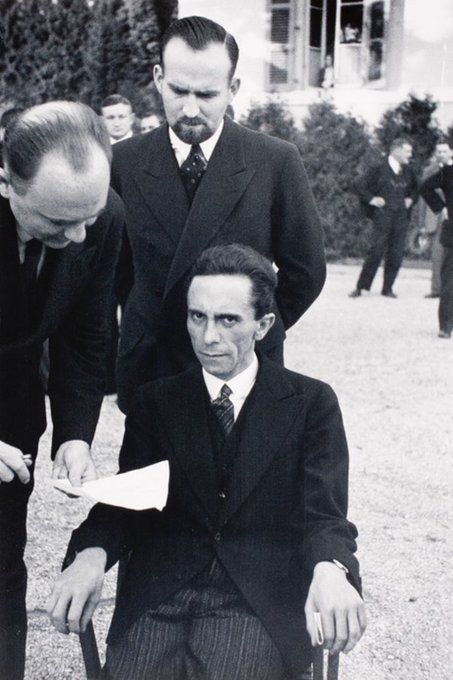 Joseph Goebbels glares at Jewish photographer Alfred Eisenstaedt, 1933.