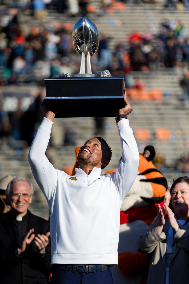tbhorka's tweet photo. Marcus Freeman has more victories (7) over teams ranked in the AP Poll at the time of kickoff in his first two seasons as Notre Dame's head coach than any other head coach in Fighting Irish history. (Photo by Gabby Velasquez, El Paso Times) https://t.co/3Aux25nHTC